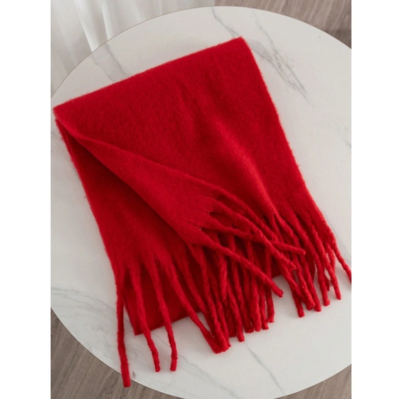 Red Wide Shawl Scarf With Tassels Fuzzy Knit - Picture 5 of 6